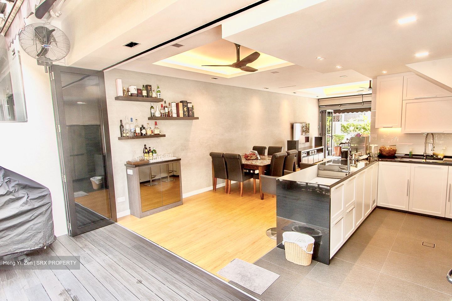 Hillcrest Villa (D11), Terrace #444289051